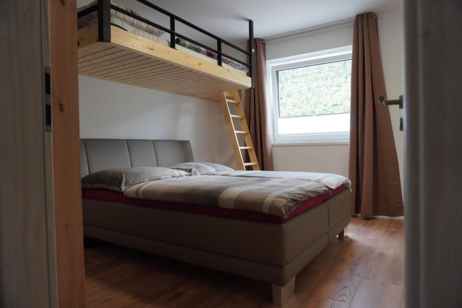 Deluxefort Fuer 10 Gaeste Mit Eigenem Whirlpool Und Fasssauna 伊姆斯特 外观 照片